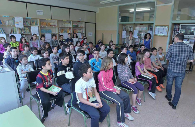 Alumnos del Colegio Público Eulza, protagonista del 'Cole a cole' del Diario Escolar del 20 de mayo de 2014.