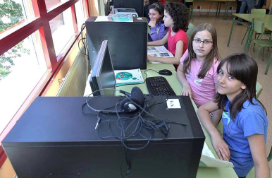 Alumnos del Colegio Público Eulza, protagonista del 'Cole a cole' del Diario Escolar del 20 de mayo de 2014.