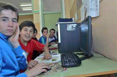 Alumnos del Colegio Público Eulza, protagonista del 'Cole a cole' del Diario Escolar del 20 de mayo de 2014.
