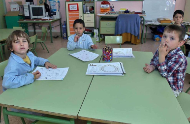 Alumnos del Colegio Público Eulza, protagonista del 'Cole a cole' del Diario Escolar del 20 de mayo de 2014.