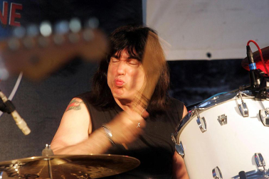 El antiguo bater&iacute;a del grupo Ramones, Marky Ramone, en la plaza de los Fueros