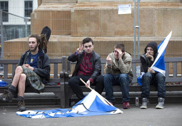 Los escoceses rechazaron por un margen de 10 puntos, mayor al esperado, la oferta de separación del Reino Unido