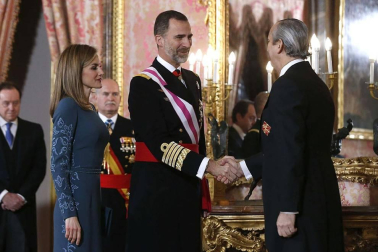 El Rey don Felipe presidió este 6 de enero de 2015 su primera Pascua Militar como Jefe de Estado, acompañado de la reina doña Letizia.