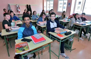 El centro pamplonés protagoniza el 'Cole a cole' del Diario Escolar de la semana del 16 de marzo de 2015.