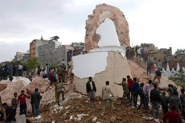 Un terremoto de 7,9 ha sacudido este sábado Nepal