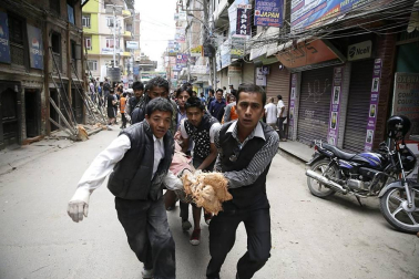 Un terremoto de 7,9 ha sacudido este sábado Nepal