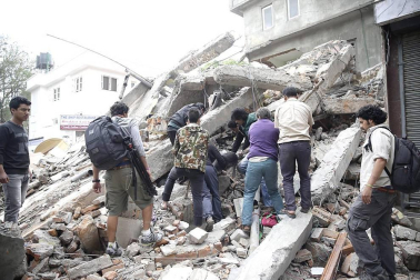 Un terremoto de 7,9 ha sacudido este sábado Nepal