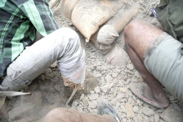 Un terremoto de 7,9 ha sacudido este sábado Nepal