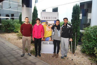 La Fundación Miguel Induráin, en colaboración con el Centro de Estudios, Investigación y Medicina del Deporte del Gobierno de Navarra, y dentro del Plan Integral de Lucha contra el dopaje en el deporte, programó una charla informativa sobre el tema para todos sus deportistas, que fue impartida por Esteban Gorostiaga, Director de dicho Centro.