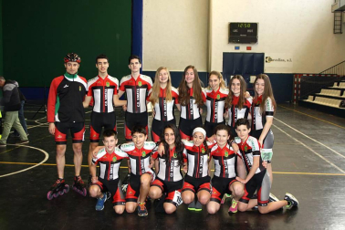 El frontón Cantolagua de Sangüesa albergó el 21 de febrero la tercera prueba del Campeonato Navarro de Patinaje de Velocidad Indoor y de los Juegos Deportivos de Navarra, desde categoría mini a senior.