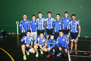 El frontón Cantolagua de Sangüesa albergó el 21 de febrero la tercera prueba del Campeonato Navarro de Patinaje de Velocidad Indoor y de los Juegos Deportivos de Navarra, desde categoría mini a senior.