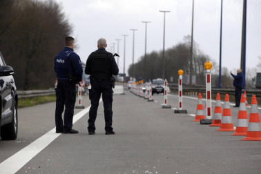 Trece muertos y 35 heridos en explosiones en el aeropuerto y el metro de Bruselas