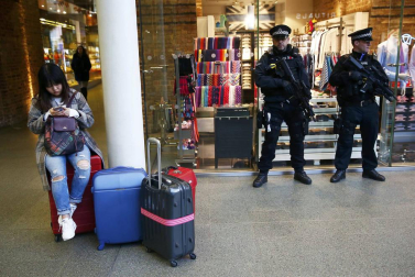 Trece muertos y 35 heridos en explosiones en el aeropuerto y el metro de Bruselas