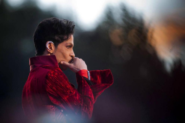 El cantante norteamericano Prince falleció este jueves 21 de abril en su domicilio del condado de Carvery (Minesota), a los 57 años de edad, según confirmó su publicista.
