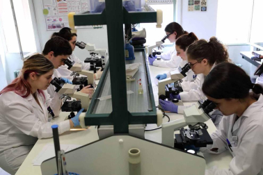 El Centro Integrado de FP Escuela Sanitaria Técnico Profesional de Navarra – ESTNA.