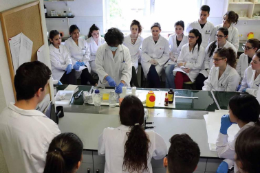El Centro Integrado de FP Escuela Sanitaria Técnico Profesional de Navarra – ESTNA.