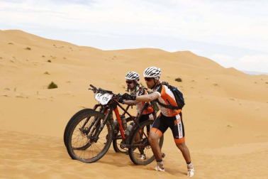 Navarros en la Titan Desert 2016