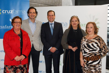 Nafarco, en colaboración con el Colegio Oficial de Farmacéuticos de Navarra, organizó el lunes 9 de mayo una conferencia a cargo de Jesús Aguilar, presidente del Consejo General de Colegios de Farmacéuticos, en el que se expusieron los modelos de farmacia europeos y las últimas novedades sobre medicamentos hospitalarios, distribución farmacéutica y apoyo al modelo.