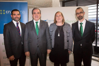 Nafarco, en colaboración con el Colegio Oficial de Farmacéuticos de Navarra, organizó el lunes 9 de mayo una conferencia a cargo de Jesús Aguilar, presidente del Consejo General de Colegios de Farmacéuticos, en el que se expusieron los modelos de farmacia europeos y las últimas novedades sobre medicamentos hospitalarios, distribución farmacéutica y apoyo al modelo.