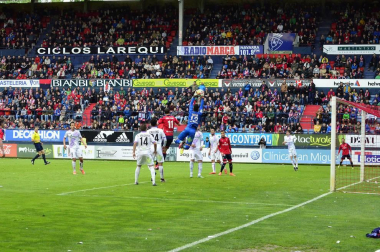 Imágenes del encuentro correspondiente a la jornada 39, de la temporada 2015/2016, disputado en El Sadar.