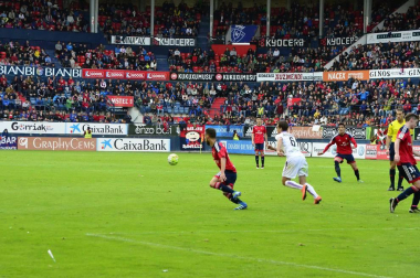 Imágenes del encuentro correspondiente a la jornada 39, de la temporada 2015/2016, disputado en El Sadar.