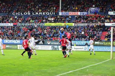 Imágenes del encuentro correspondiente a la jornada 39, de la temporada 2015/2016, disputado en El Sadar.