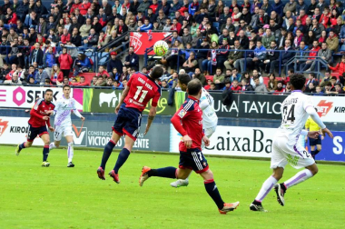 Imágenes del encuentro correspondiente a la jornada 39, de la temporada 2015/2016, disputado en El Sadar.