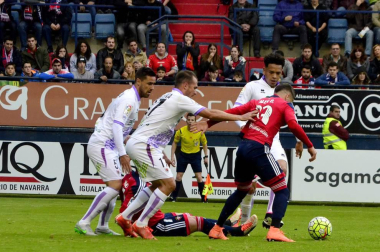 Imágenes del encuentro correspondiente a la jornada 39, de la temporada 2015/2016, disputado en El Sadar.
