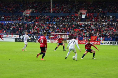 Imágenes del encuentro correspondiente a la jornada 39, de la temporada 2015/2016, disputado en El Sadar.