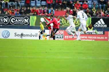 Imágenes del encuentro correspondiente a la jornada 39, de la temporada 2015/2016, disputado en El Sadar.