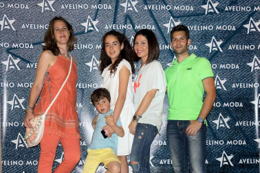 El 27 de mayo Avelino Moda celebró su 30 aniversario con un desfile en la céntrica calle Gaztambide para que todo el mundo pudiera ver en la pasarela a jóvenes tudelanos presentando la temporada primavera verano 2016 de la tienda. Tras el desfile, photocall con sus clientes y amigos en el bar de moda Lupita donde continuaron la fiesta.