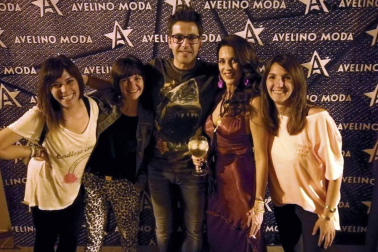El 27 de mayo Avelino Moda celebró su 30 aniversario con un desfile en la céntrica calle Gaztambide para que todo el mundo pudiera ver en la pasarela a jóvenes tudelanos presentando la temporada primavera verano 2016 de la tienda. Tras el desfile, photocall con sus clientes y amigos en el bar de moda Lupita donde continuaron la fiesta.