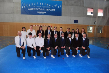 El sábado 28 de mayo tuvo lugar en el Polideportivo Municipal de Berriozar la jornada final de los Juegos Deportivos de Navarra (JDN). Tres clasificados por categoría en Poomsae (Técnica) y cuatro por peso en Combate, conformaron los más de 130 taekwondistas llegados de 17 clubes navarros y que tomaron parte en este evento, con el que se puso el cierre a la competición escolar.