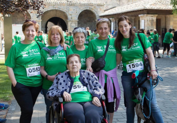 La Asociación Española Contra el Cáncer (AECC) organizó en Pamplona, el domingo 5 de junio, la III Marcha Contra el Cáncer 'AECC Navarra en Marcha' a beneficio de esta entidad. La salida estuvo situada en la Ciudadela y la meta en la avenida de Carlos III. Un recorrido de 5 kilómetros que se podía realizar tanto corriendo como andando y cuyos fondos se destinarán de forma íntegra a los programas y actividades que desarrolla la AECC en Navarra: apoyo integral a pacientes de cáncer y a su familia, prevención y detección precoz del cáncer e investigación.