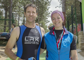 El embalse de Alloz y sus alrededores se convirtieron un año más en escenario de una de las pruebas triatletas más espectaculares de Navarra. 475 deportistas participaron en la edición 2016, que se celebró el 18 de junio, y que ofreció dos opciones de carrera a los participantes: distancia sprint y olímpica. Una de las novedades de este año ha sido la inclusión de esta prueba como una de las cuatro que permiten la clasificación para el campeonato de España de Triatlón en distancia olímpica.