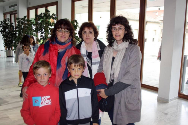 La Escuela de Música de Aoiz organizó el 17 de junio un gran concierto con motivo del cierre del curso. Los jóvenes intérpretes hicieron las delicias de familiares y amigos que se congregaron en el Auditorio de la Casa de Cultura para disfrutar de sus avances en el mundo de la música.