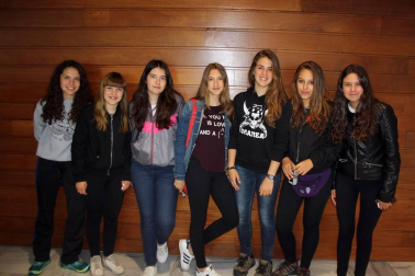 La Escuela de Música de Aoiz organizó el 17 de junio un gran concierto con motivo del cierre del curso. Los jóvenes intérpretes hicieron las delicias de familiares y amigos que se congregaron en el Auditorio de la Casa de Cultura para disfrutar de sus avances en el mundo de la música.
