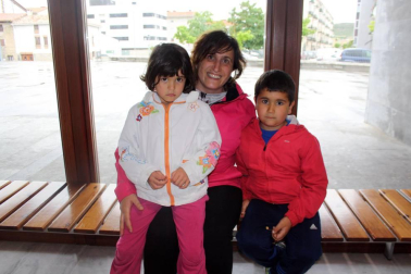La Escuela de Música de Aoiz organizó el 17 de junio un gran concierto con motivo del cierre del curso. Los jóvenes intérpretes hicieron las delicias de familiares y amigos que se congregaron en el Auditorio de la Casa de Cultura para disfrutar de sus avances en el mundo de la música.