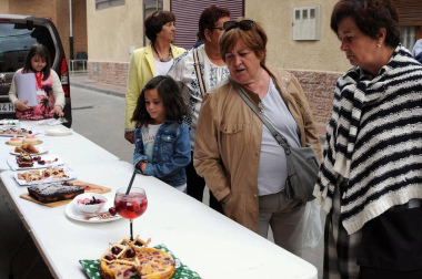 'De Milagro son las cerezas'. Bajo este lema se celebró el 19 de junio el XVII Día de la Cereza, fiesta de interés turístico regional en la que el rojo fruto es protagonista. Además de la gran feria, en la que se pusieron a la venta miles de kilos de cerezas, también se pudo disfrutar de degustaciones y concursos con esta fruta como protagonista, así como ambientación musical, talleres y actividades para los más pequeños.