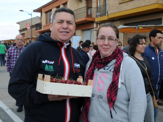 'De Milagro son las cerezas'. Bajo este lema se celebró el 19 de junio el XVII Día de la Cereza, fiesta de interés turístico regional en la que el rojo fruto es protagonista. Además de la gran feria, en la que se pusieron a la venta miles de kilos de cerezas, también se pudo disfrutar de degustaciones y concursos con esta fruta como protagonista, así como ambientación musical, talleres y actividades para los más pequeños.