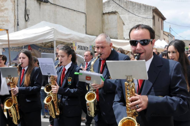 'De Milagro son las cerezas'. Bajo este lema se celebró el 19 de junio el XVII Día de la Cereza, fiesta de interés turístico regional en la que el rojo fruto es protagonista. Además de la gran feria, en la que se pusieron a la venta miles de kilos de cerezas, también se pudo disfrutar de degustaciones y concursos con esta fruta como protagonista, así como ambientación musical, talleres y actividades para los más pequeños.