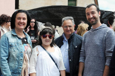 'De Milagro son las cerezas'. Bajo este lema se celebró el 19 de junio el XVII Día de la Cereza, fiesta de interés turístico regional en la que el rojo fruto es protagonista. Además de la gran feria, en la que se pusieron a la venta miles de kilos de cerezas, también se pudo disfrutar de degustaciones y concursos con esta fruta como protagonista, así como ambientación musical, talleres y actividades para los más pequeños.