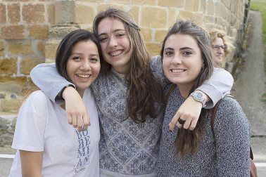 El 25 de junio Lacar celebró una nueva edición de la representación teatral basada en los hechos bélicos acaecidos el 3 de febrero de 1875 en esta localidad del valle de Yerri. El variado programa incluyó feria de artesanía, visita teatralizada 'Del Románico a las Guerras Carlistas' con pincho y vino en Bodegas Lezaun, visita a la exposición en la Ermita de Santa Engracia, desfile de moda femenina del siglo XIX, escenificación de la batalla, sorteo de cesta de productos artesanos Tierras de Iranzu, música en directo y, para cerrar, una cena de hermandad.