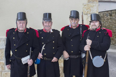 El 25 de junio Lacar celebró una nueva edición de la representación teatral basada en los hechos bélicos acaecidos el 3 de febrero de 1875 en esta localidad del valle de Yerri. El variado programa incluyó feria de artesanía, visita teatralizada 'Del Románico a las Guerras Carlistas' con pincho y vino en Bodegas Lezaun, visita a la exposición en la Ermita de Santa Engracia, desfile de moda femenina del siglo XIX, escenificación de la batalla, sorteo de cesta de productos artesanos Tierras de Iranzu, música en directo y, para cerrar, una cena de hermandad.