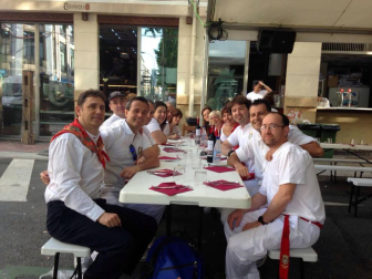 Los almuerzos protagonizan las horas previas al chupinazo