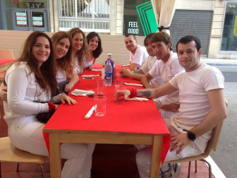 Los almuerzos protagonizan las horas previas al chupinazo