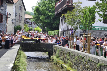 Lesaka celebró ayer el día grande de sus fiestas en honor a San Fermín