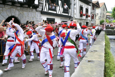 Lesaka celebró ayer el día grande de sus fiestas en honor a San Fermín