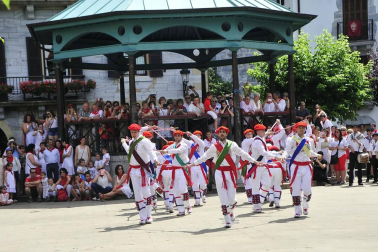 Lesaka celebró ayer el día grande de sus fiestas en honor a San Fermín