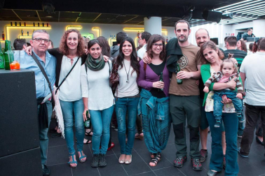 El 29 de junio la Sala Enter de Pamplona acogió una fiesta dedicada a todos aquellos que colaboraron como voluntarios en la organización y buen desarrollo de la tercera edición de la Sanfermín Maratón. Un agradecimiento a las más de 300 personas y diferentes asociaciones y colectivos que, de forma altruista, permitieron que 2.700 atletas pudieran cumplir su reto deportivo por las calles de Pamplona el pasado 18 de junio.